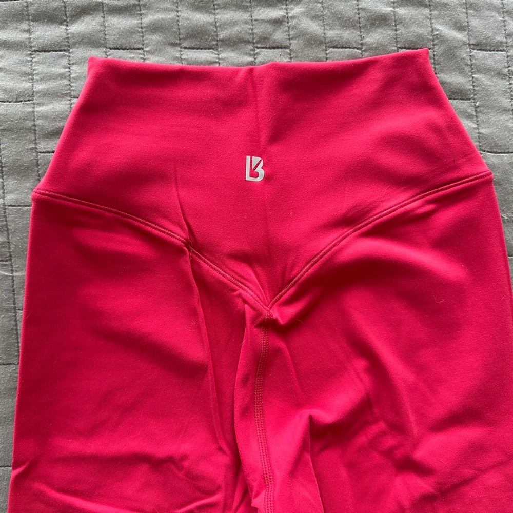 BuffBunny Rosa Leggings - Picture 1 of 5